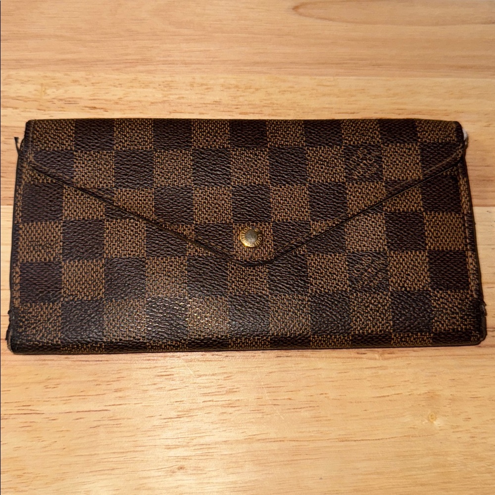 Louis Vuitton damier ebene long wallet organizer
